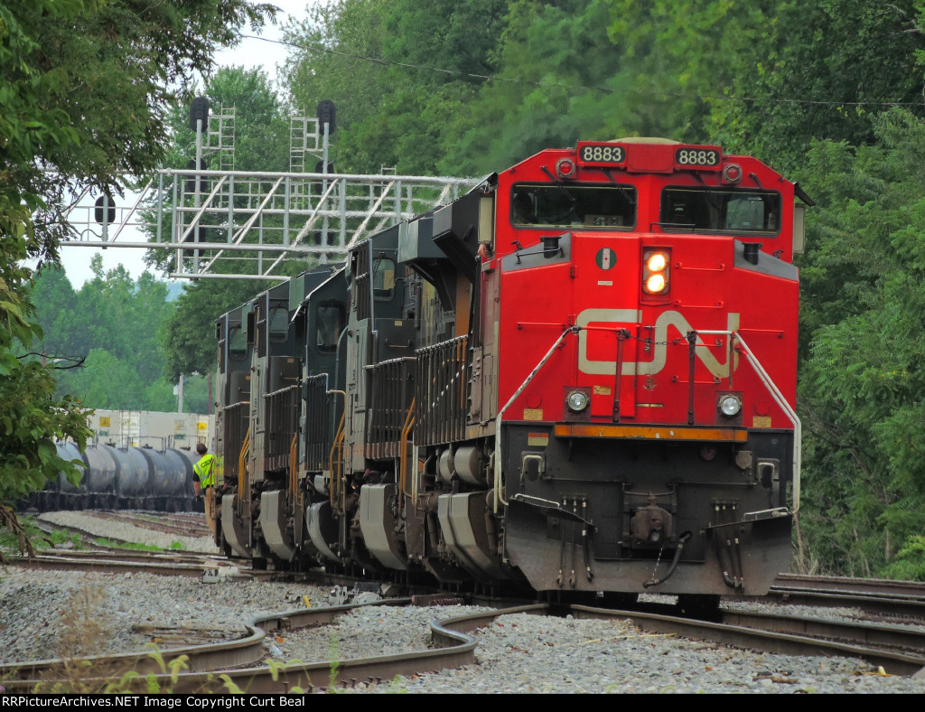 CN 8883, CSXT 832, 6027, 842, 5489